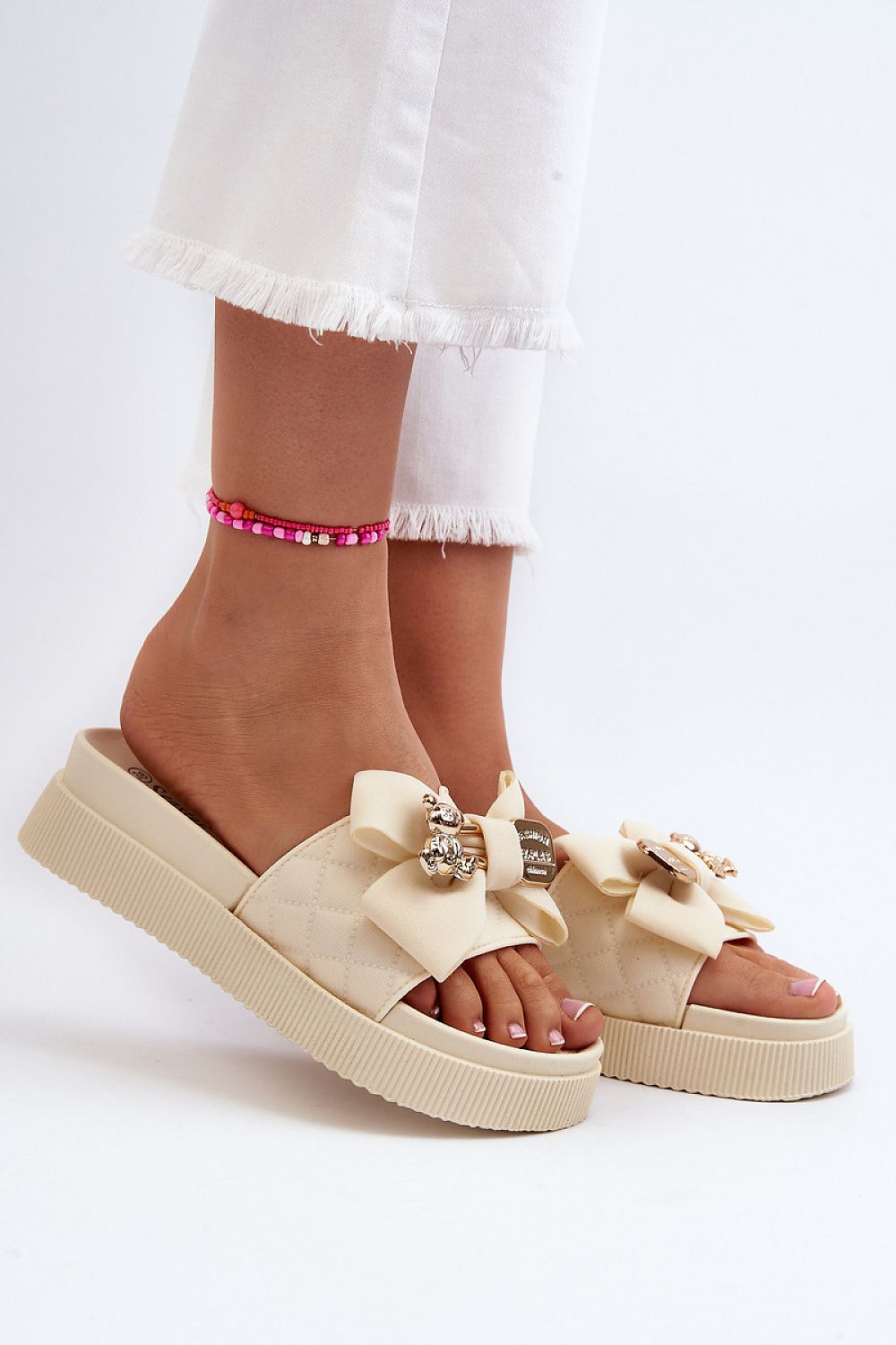 Flip-flops Step in Style til dame fra MS StyleHaven, laget av Bomull, med detaljer i synthetic; plastic, farge beige, størrelse 36, med short ermer, hælhøyde flat, skostørrelse 36; 37; 38; 39; 40; 41, perfekt til casual