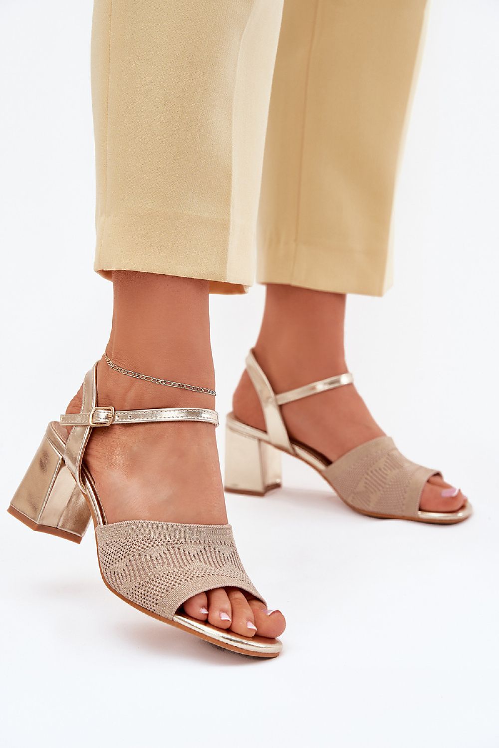 Hælsandaler Step in style til dame fra MS StyleHaven, laget av Bomull, med detaljer i leather; mesh; linen; synthetic, farge Gul, størrelse 36, med short ermer, hælhøyde low, skostørrelse 36; 37; 38; 39; 40; 41, perfekt til casual; dress