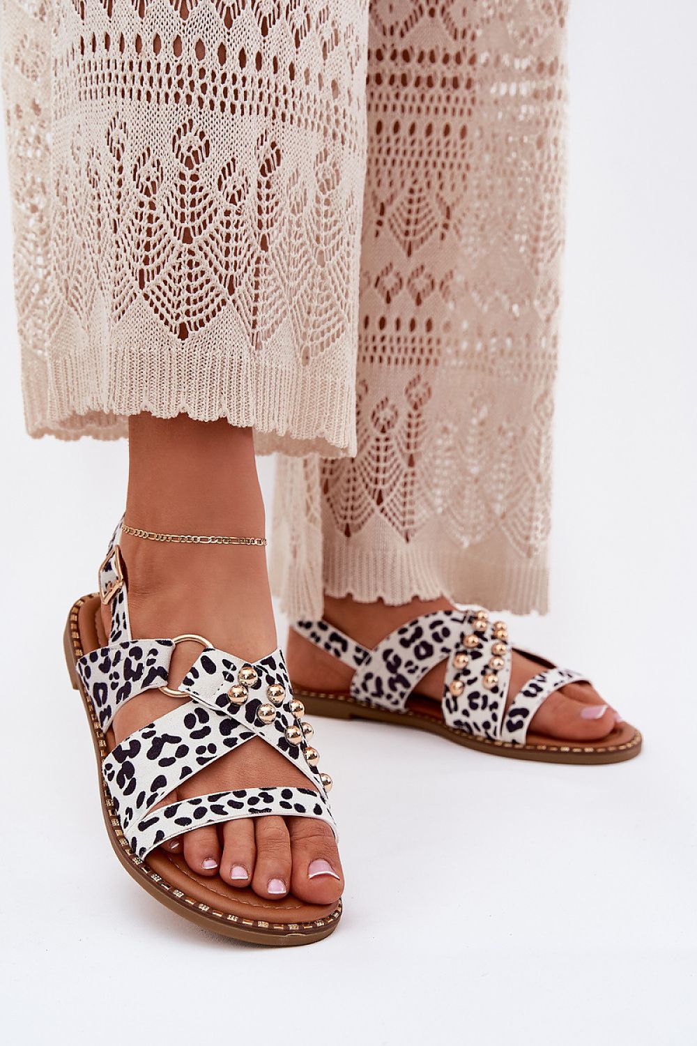 Sandaler Step in style til dame fra MS StyleHaven, laget av Bomull, med detaljer i faux-leather, farge Svart, størrelse 36, med short ermer, hælhøyde flat, skostørrelse 36; 37; 38; 39; 40; 41, perfekt til casual; dress