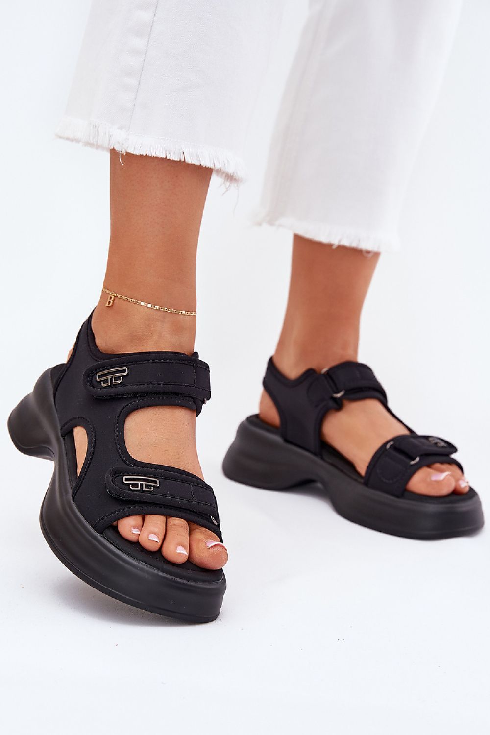Sandaler Step in style til dame fra MS StyleHaven, laget av Bomull, med detaljer i faux-leather; synthetic, farge Svart, størrelse 36, med short ermer, hælhøyde low, skostørrelse 36; 37; 38; 39; 40; 41, perfekt til casual