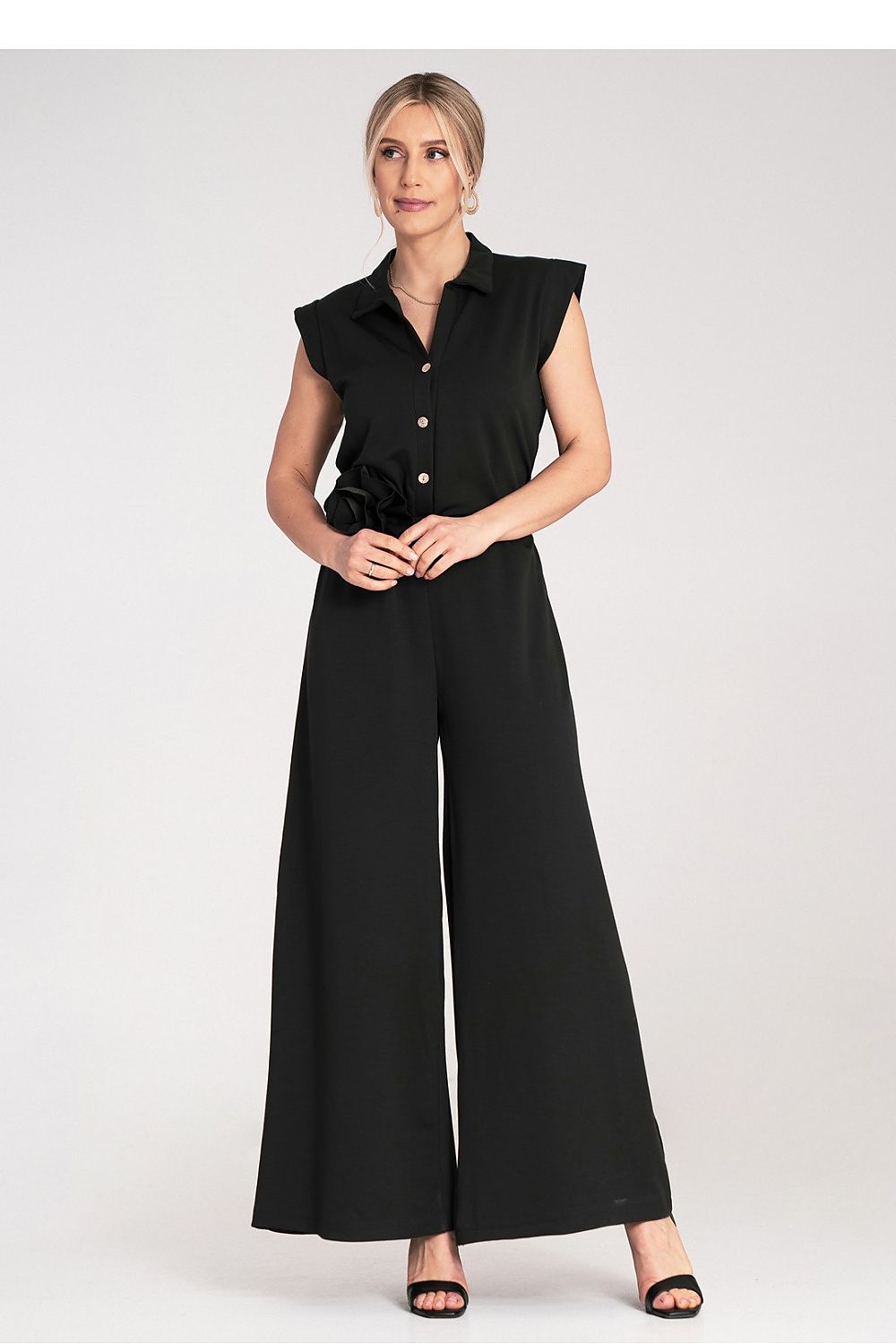 Drakt Figl til dame fra MS StyleHaven, laget av polyester; Viskose, farge beige, størrelse S/M, med sleeveless ermer, perfekt til dress