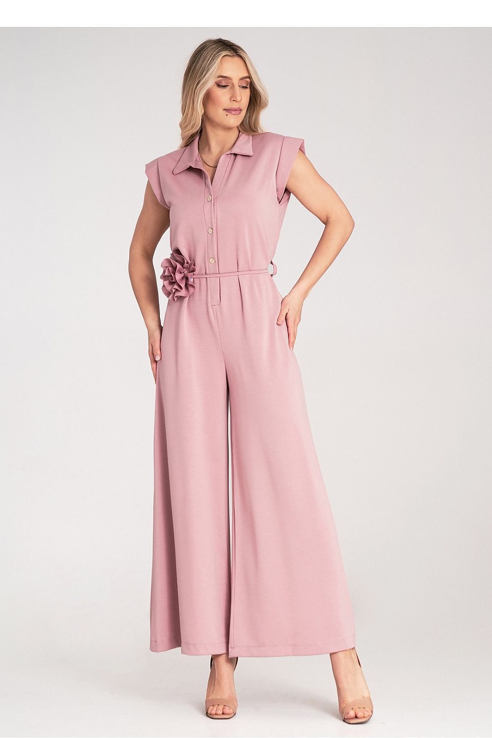 Drakt Figl til dame fra MS StyleHaven, laget av polyester; Viskose, farge beige, størrelse S/M, med sleeveless ermer, perfekt til dress