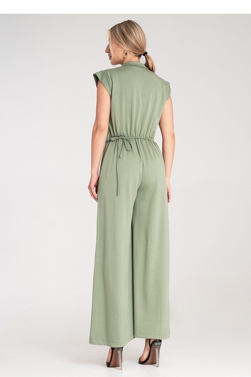 Drakt Figl til dame fra MS StyleHaven, laget av polyester; Viskose, farge beige, størrelse S/M, med sleeveless ermer, perfekt til dress