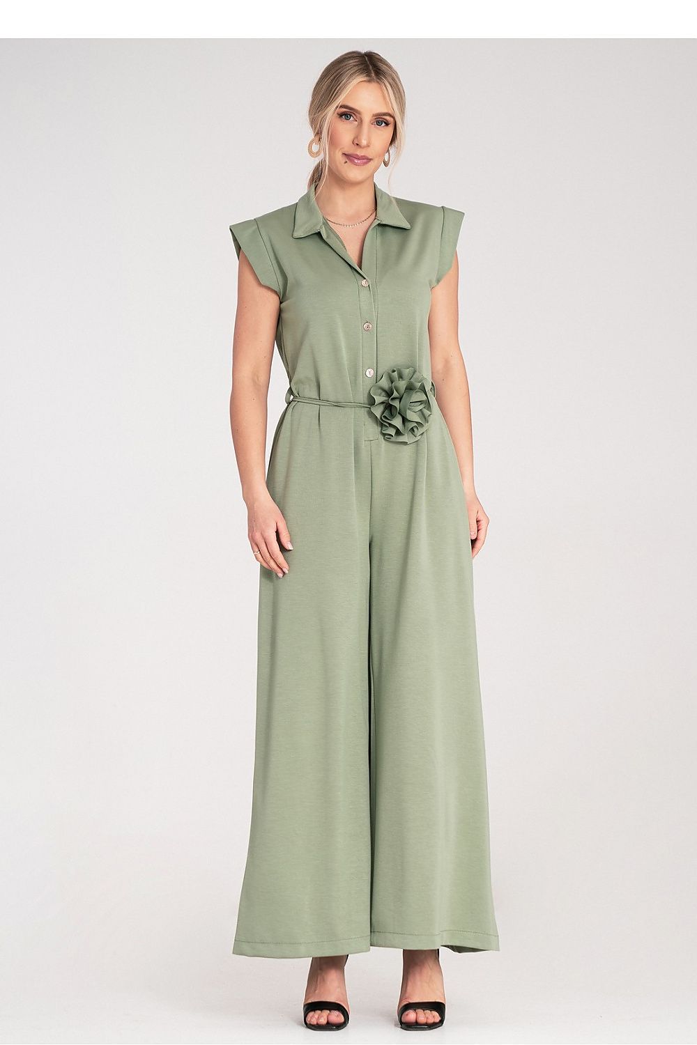Drakt Figl til dame fra MS StyleHaven, laget av polyester; Viskose, farge beige, størrelse S/M, med sleeveless ermer, perfekt til dress