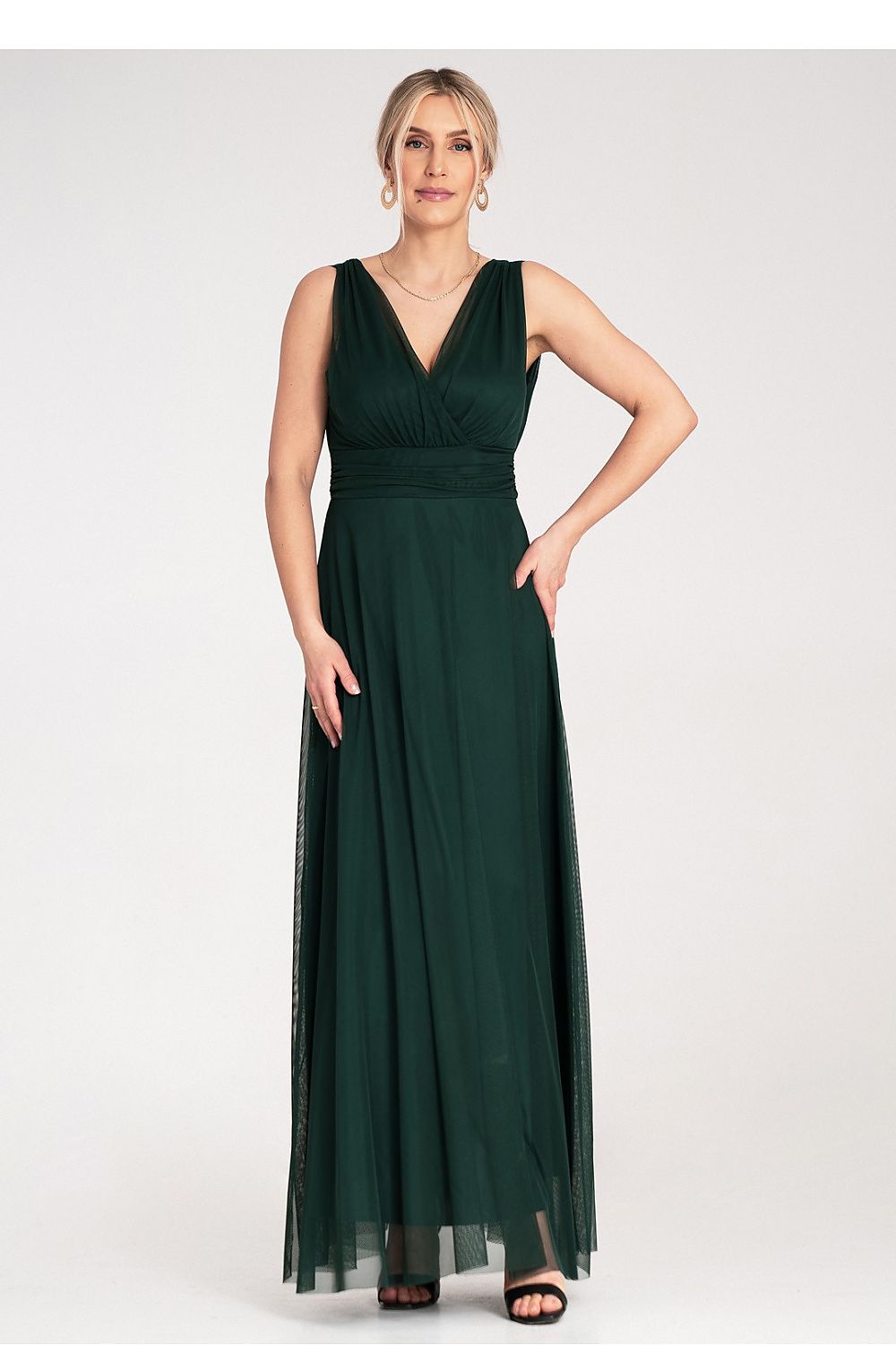 Cocktailkjole Figl til dame fra MS StyleHaven, laget av polyester, farge Grønn, størrelse S/M, med sleeveless ermer, maxi lengde, kjolestil sheath, perfekt til dress