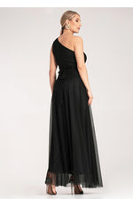 Aftenkjole Figl til dame fra MS StyleHaven, laget av polyester, farge Svart, størrelse S/M, med sleeveless ermer, perfekt til dress