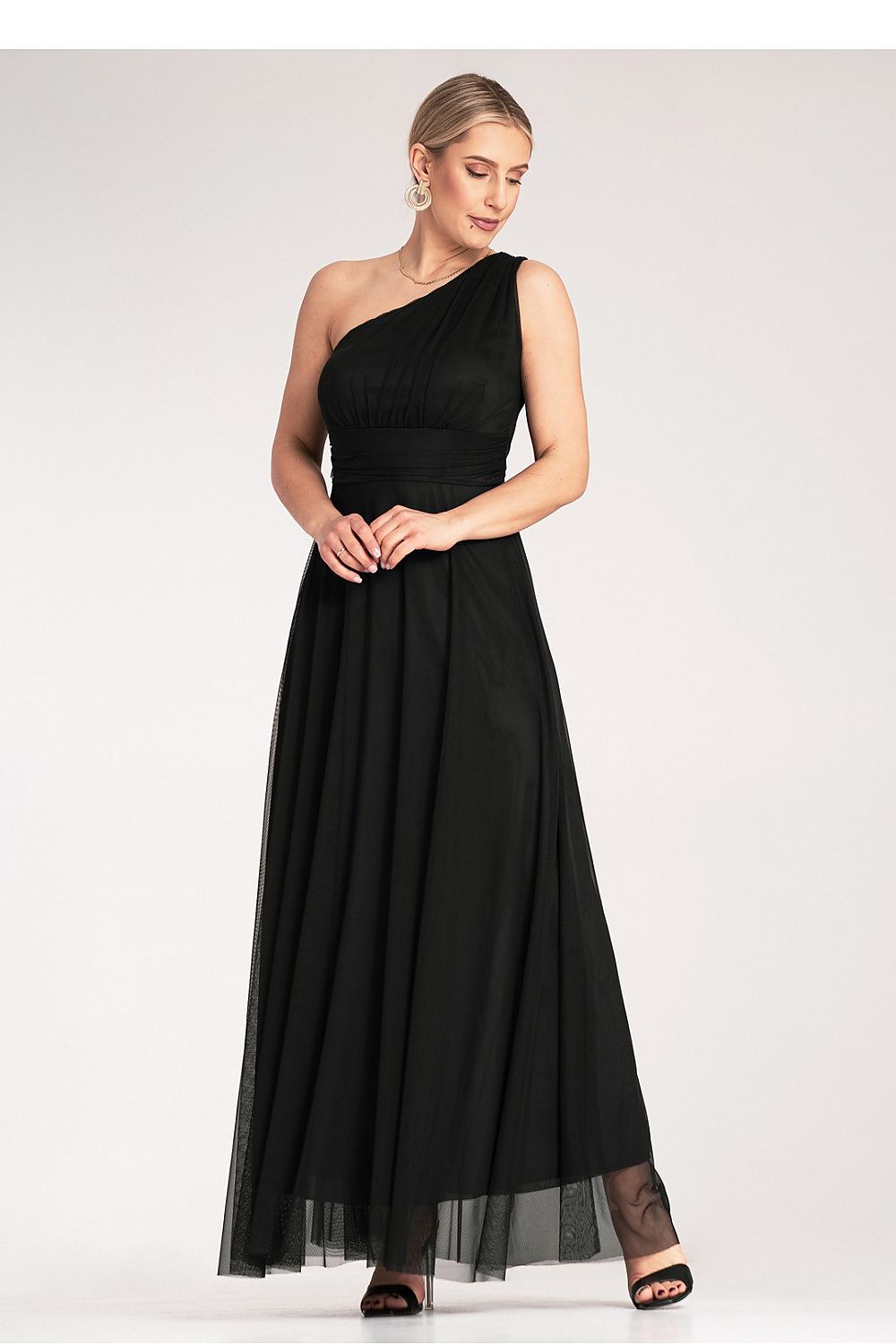 Aftenkjole Figl til dame fra MS StyleHaven, laget av polyester, farge Svart, størrelse S/M, med sleeveless ermer, perfekt til dress