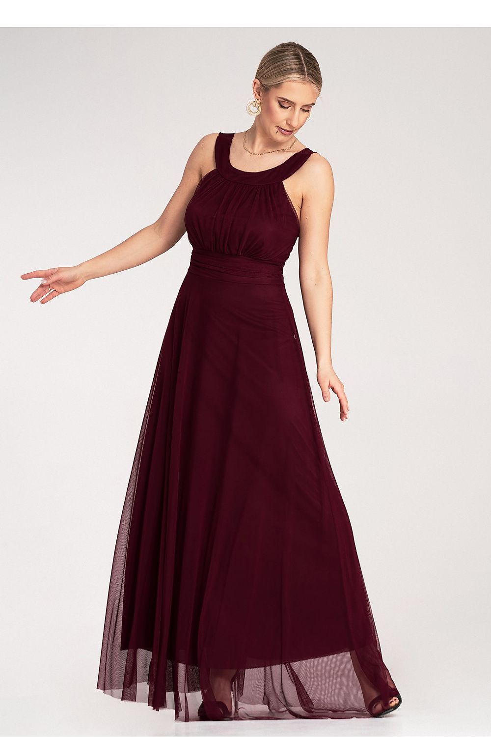 Aftenkjole Figl til dame fra MS StyleHaven, laget av polyester, farge Svart, størrelse S/M, med sleeveless ermer, perfekt til dress