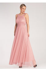Aftenkjole Figl til dame fra MS StyleHaven, laget av polyester, farge Svart, størrelse S/M, med sleeveless ermer, perfekt til dress