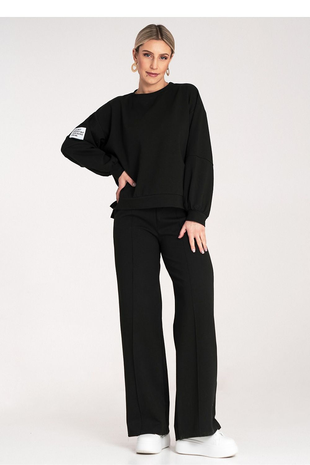 Sett Figl til dame fra MS StyleHaven, laget av polyester, farge Svart, størrelse S/M, med long ermer, perfekt til dress