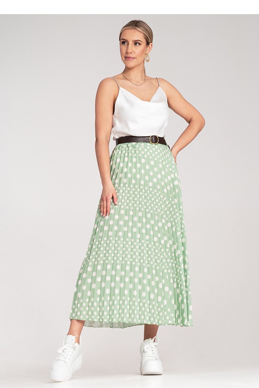 Skjørt Figl til dame fra MS StyleHaven, laget av polyester, farge Grønn, størrelse S/M, med 3-4; long ermer, perfekt til dress