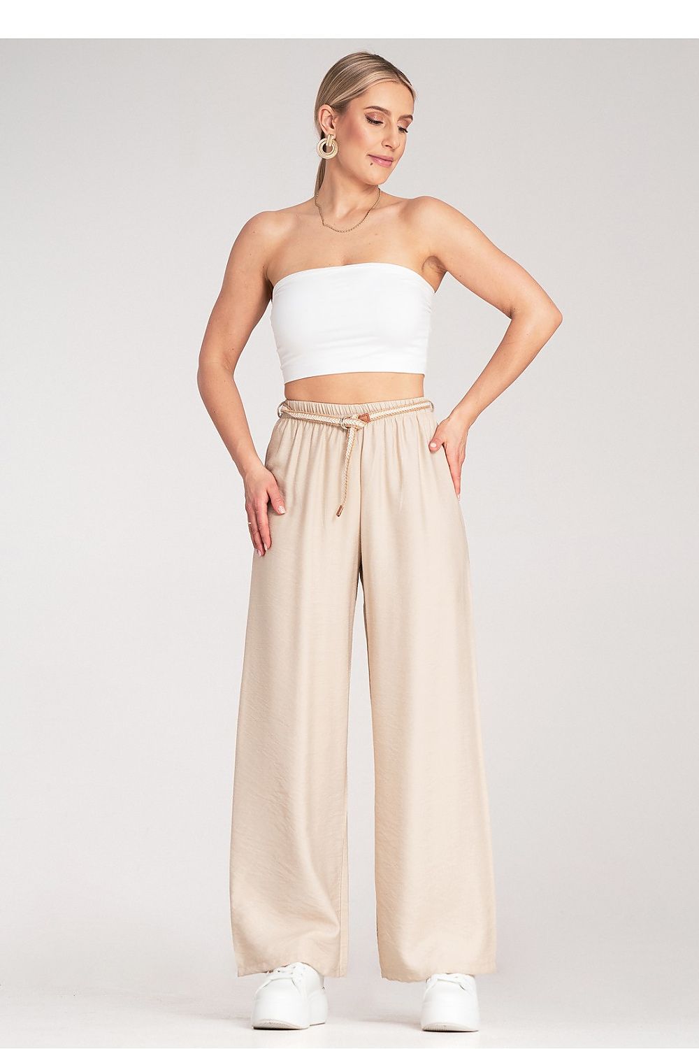 Damebukser Figl til dame fra MS StyleHaven, laget av Viskose, farge beige, størrelse S/M, med 3-4; long ermer, bukselengde long, perfekt til dress