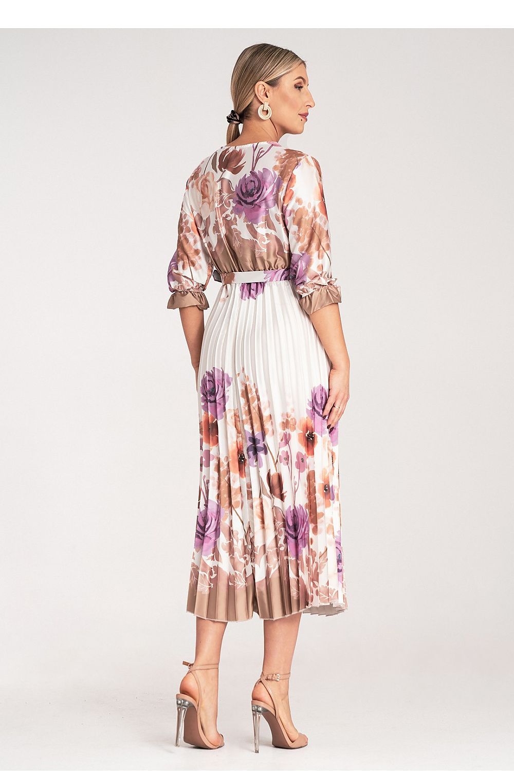 Dagkjole Figl til dame fra MS StyleHaven, laget av polyester, farge Hvit, størrelse S/M, med long ermer, perfekt til dress