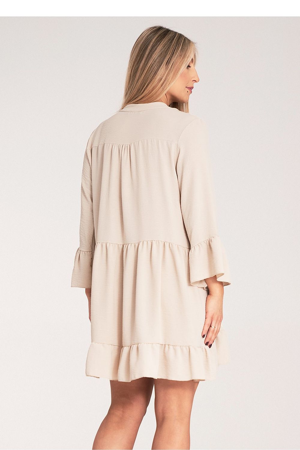 Dagkjole Figl til dame fra MS StyleHaven, laget av polyester, farge beige, størrelse S/M, med long ermer, perfekt til dress