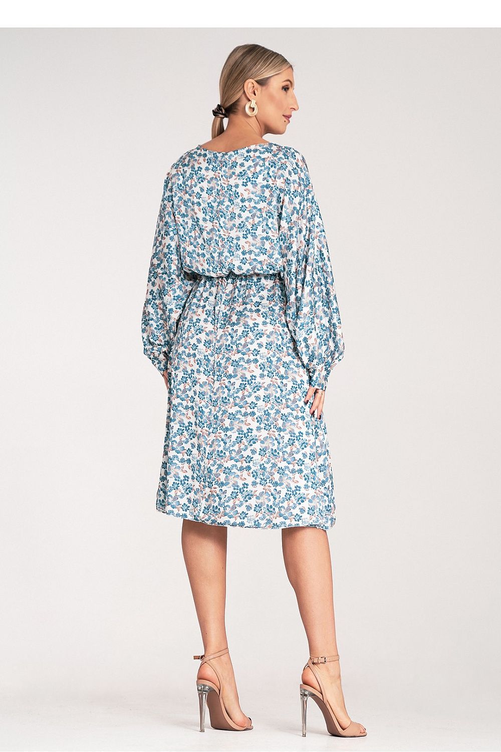 Dagkjole Figl til dame fra MS StyleHaven, laget av Sateng; polyester, farge Svart, størrelse S/M, med long ermer, perfekt til dress