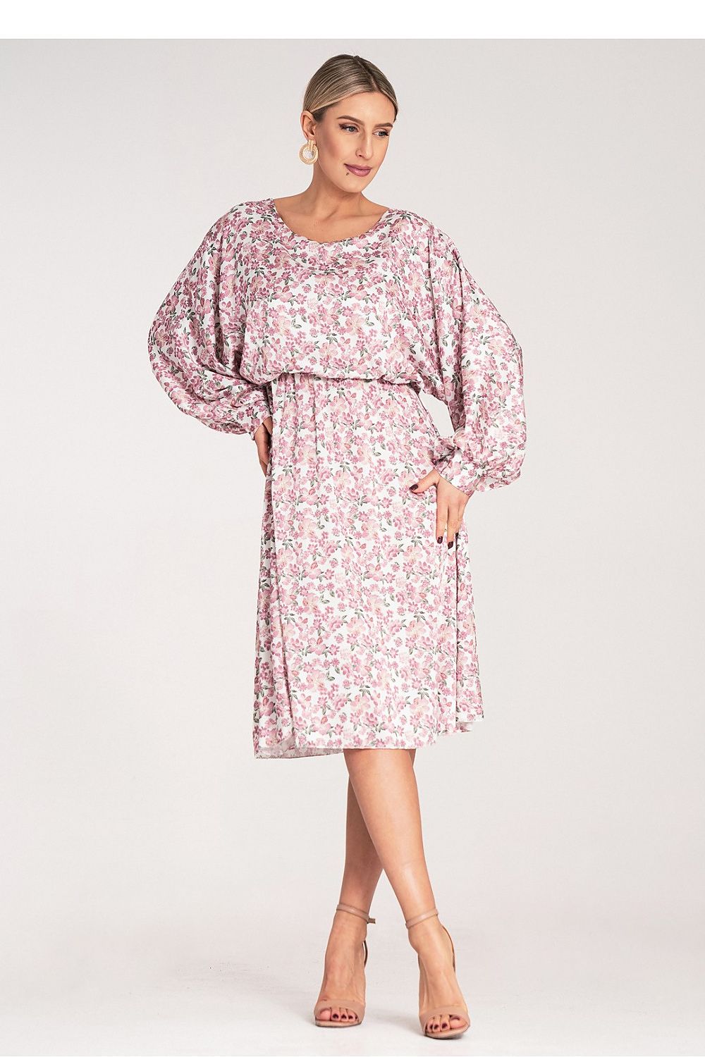 Dagkjole Figl til dame fra MS StyleHaven, laget av Sateng; polyester, farge Svart, størrelse S/M, med long ermer, perfekt til dress