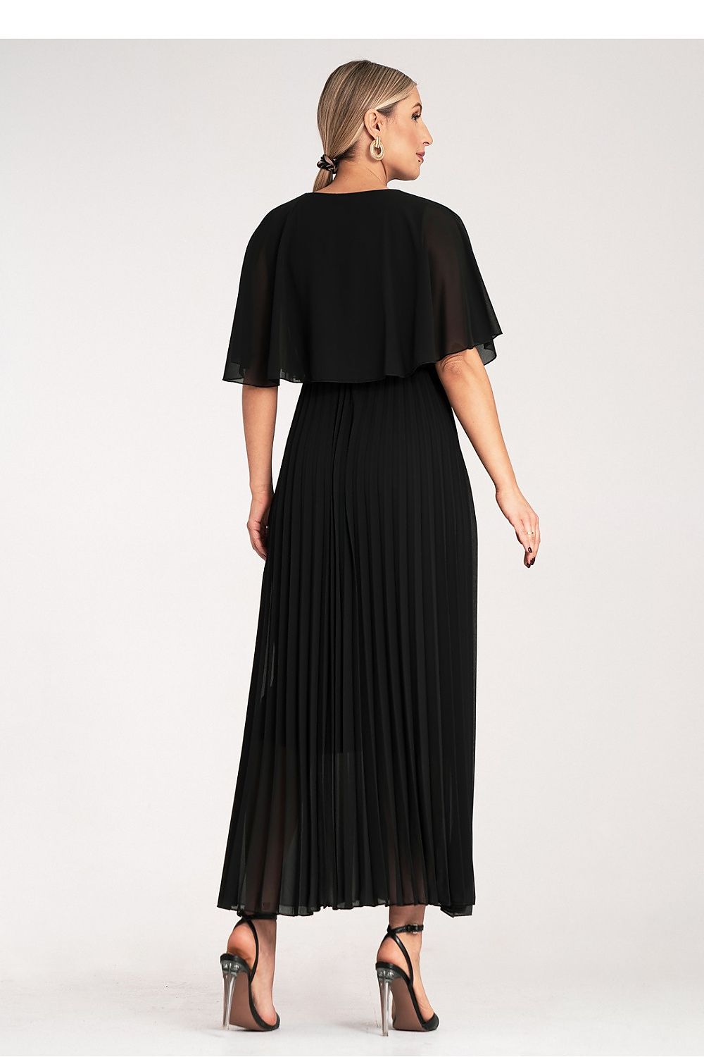 Cocktailkjole Figl til dame fra MS StyleHaven, laget av polyester, farge Fiolett, størrelse S/M, med 3-4; short ermer, perfekt til dress