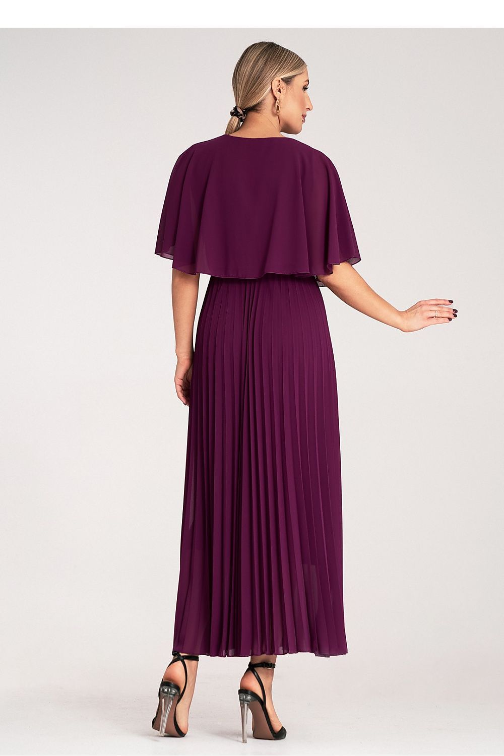 Cocktailkjole Figl til dame fra MS StyleHaven, laget av polyester, farge Fiolett, størrelse S/M, med 3-4; short ermer, perfekt til dress