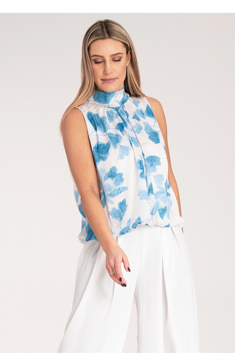 Bluse Figl til dame fra MS StyleHaven, laget av polyester, farge Svart, størrelse S/M, med sleeveless ermer, perfekt til dress