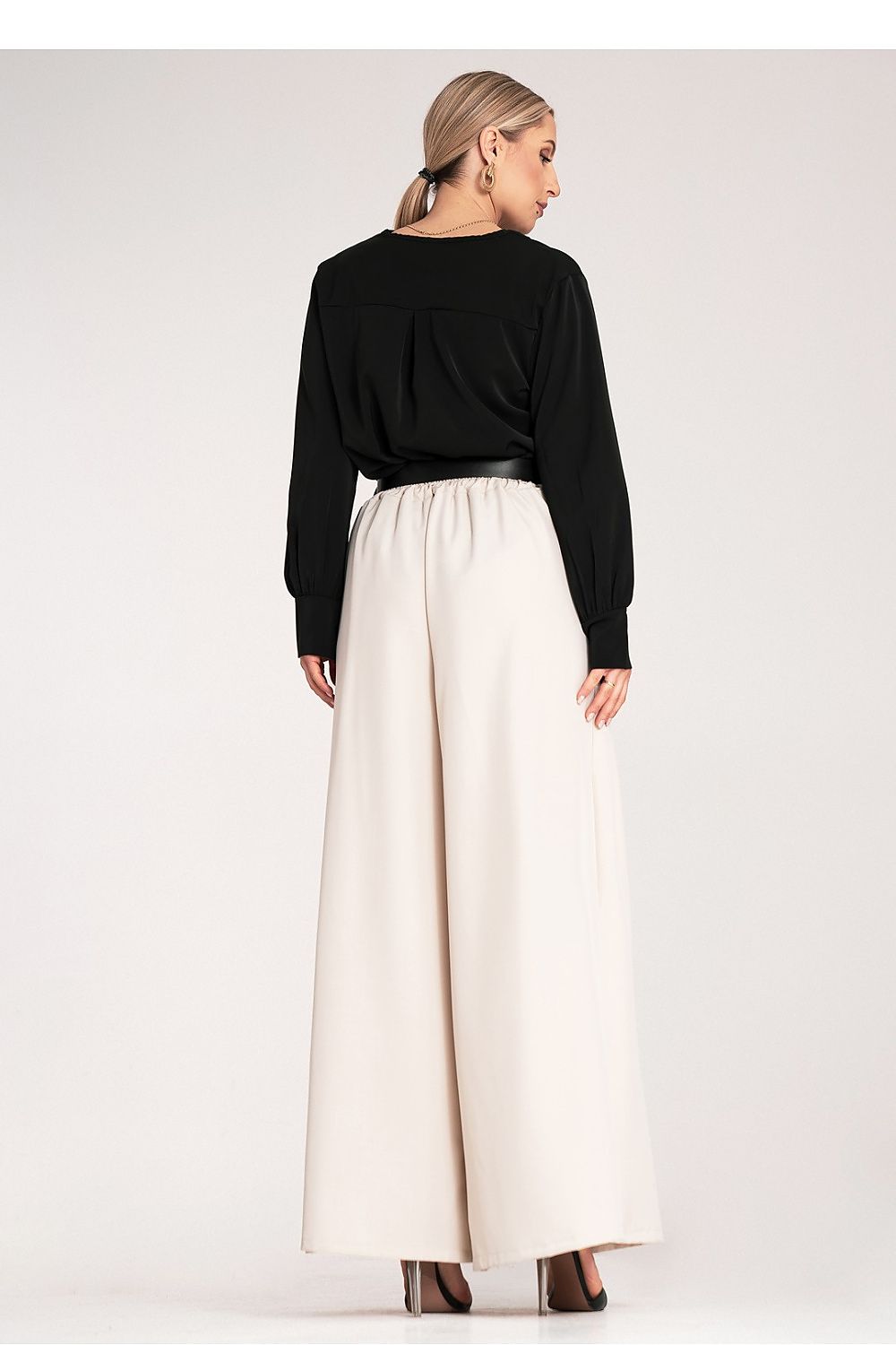 Damebukser Figl til dame fra MS StyleHaven, laget av polyester, farge Svart, størrelse S/M, med sleeveless ermer, perfekt til dress