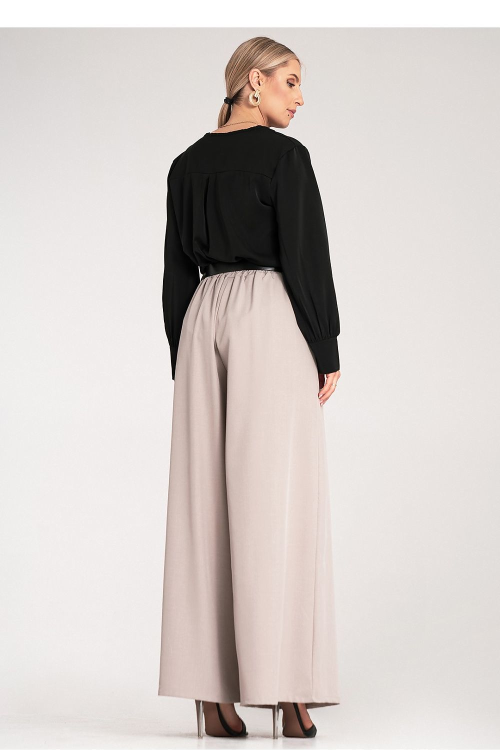 Damebukser Figl til dame fra MS StyleHaven, laget av polyester, farge Svart, størrelse S/M, med sleeveless ermer, perfekt til dress