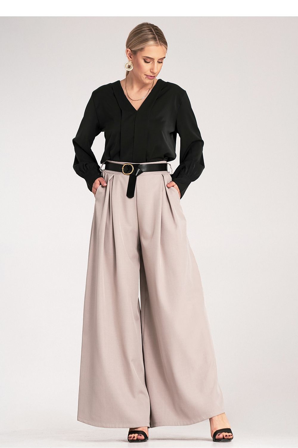Damebukser Figl til dame fra MS StyleHaven, laget av polyester, farge Svart, størrelse S/M, med sleeveless ermer, perfekt til dress