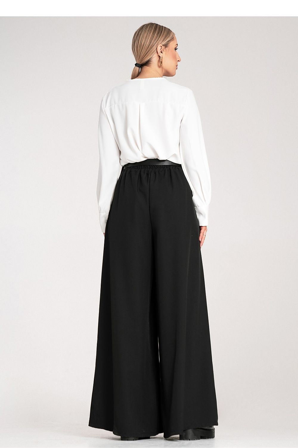 Damebukser Figl til dame fra MS StyleHaven, laget av polyester, farge Svart, størrelse S/M, med sleeveless ermer, perfekt til dress