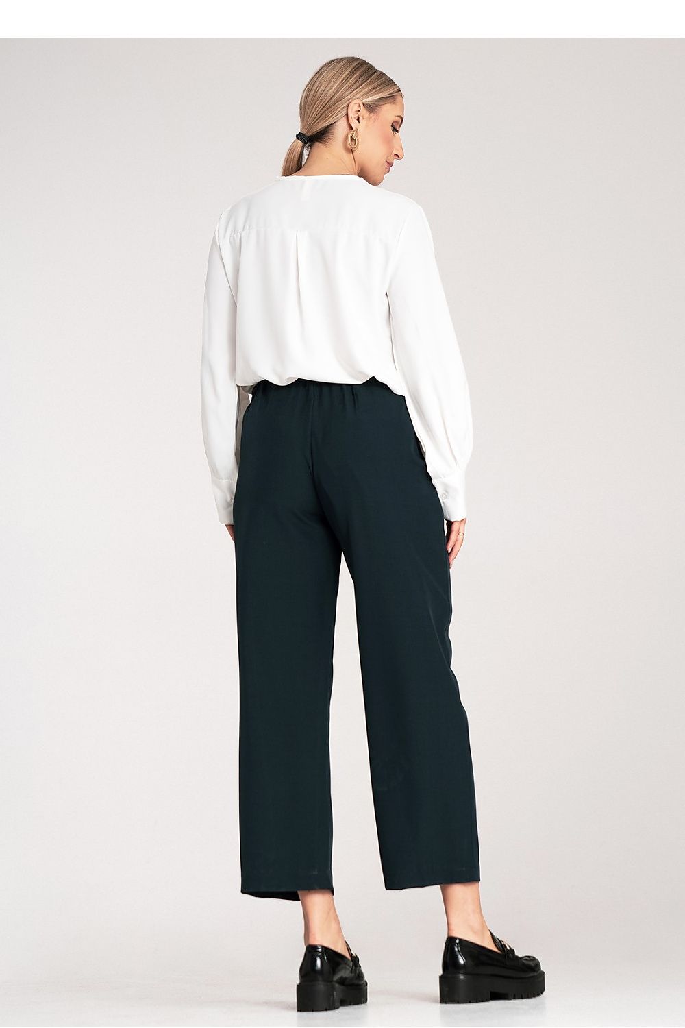 Damebukser Figl til dame fra MS StyleHaven, laget av polyester, farge Svart, størrelse S/M, med long ermer, perfekt til dress