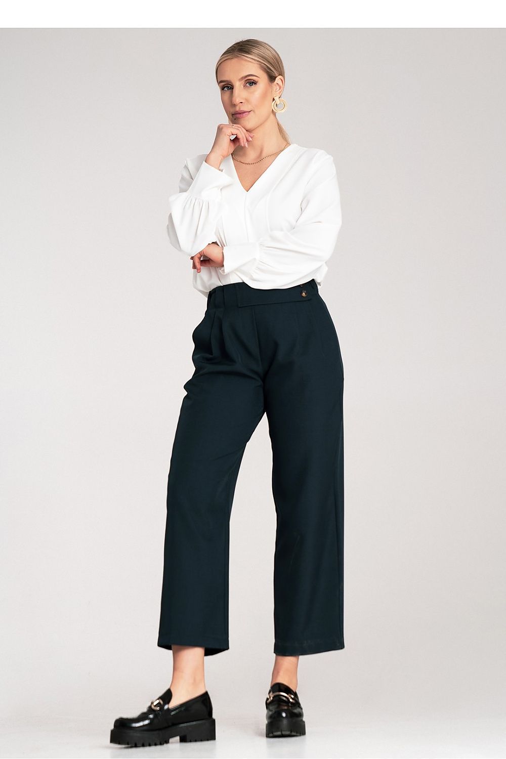 Damebukser Figl til dame fra MS StyleHaven, laget av polyester, farge Svart, størrelse S/M, med long ermer, perfekt til dress