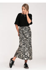 Skjørt Figl til dame fra MS StyleHaven, laget av polyester, farge Flerfarget 2, størrelse S/M, med long ermer, perfekt til dress