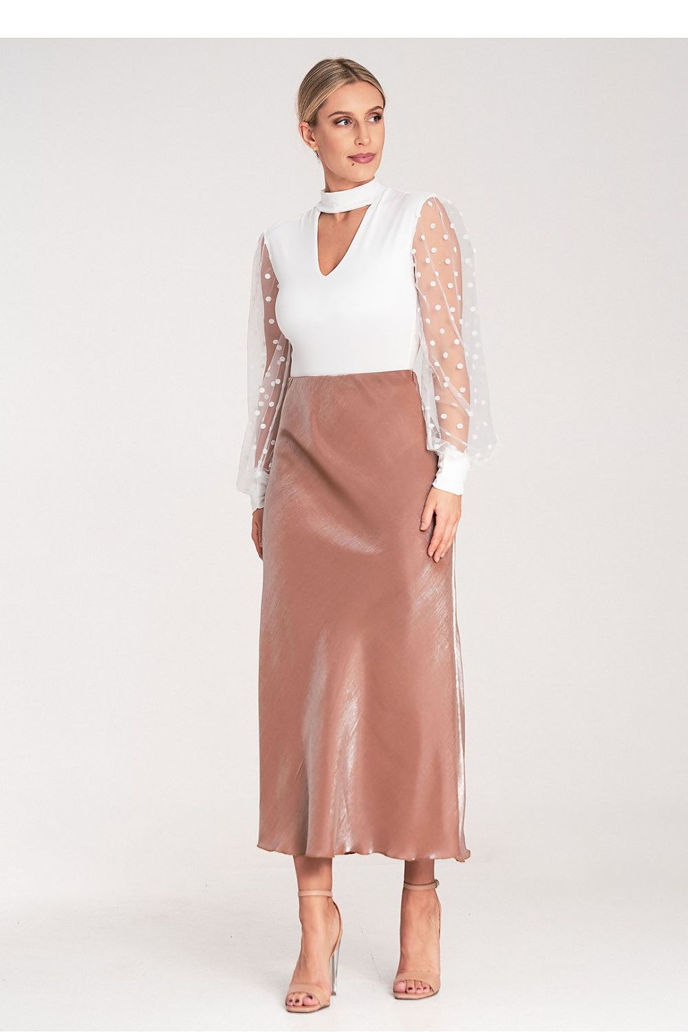 Skjørt Figl til dame fra MS StyleHaven, laget av Viskose; polyester, farge beige, størrelse S/M, med long ermer, midi lengde, perfekt til dress