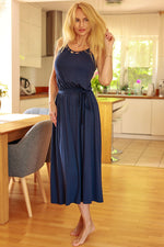 Dagkjole Mirale til dame fra MS StyleHaven, laget av Viskose; Elastan, farge Marineblå, størrelse s, med spaghetti-strap; sleeveless; long ermer, midi; maxi lengde, kjolestil sheath; a-line
