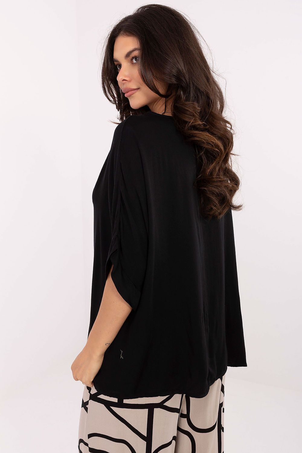 Bluse Och Bella til dame fra MS StyleHaven, laget av Viskose, farge Svart, størrelse M, med short ermer