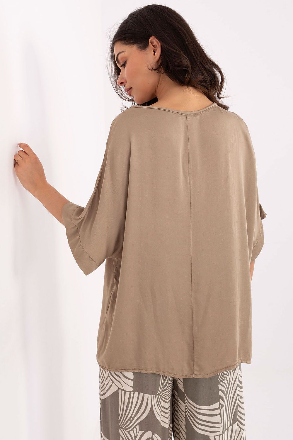 Bluse Och Bella til dame fra MS StyleHaven, laget av Viskose, farge beige, størrelse s, med short ermer