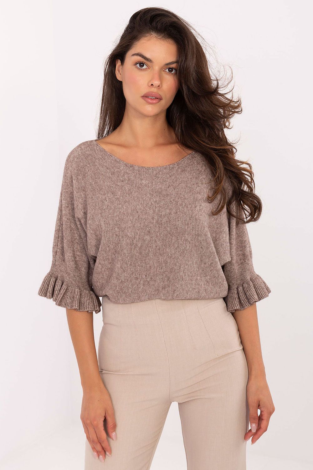 Oppdag vårt utvalg av stilfulle Beige Genser Italia Moda til dame i ulike størrelser og kvalitetsmaterialer – perfekte til jobb; fritid og alle dager. Rask levering og gode priser hos MS Stylehaven. se mer!