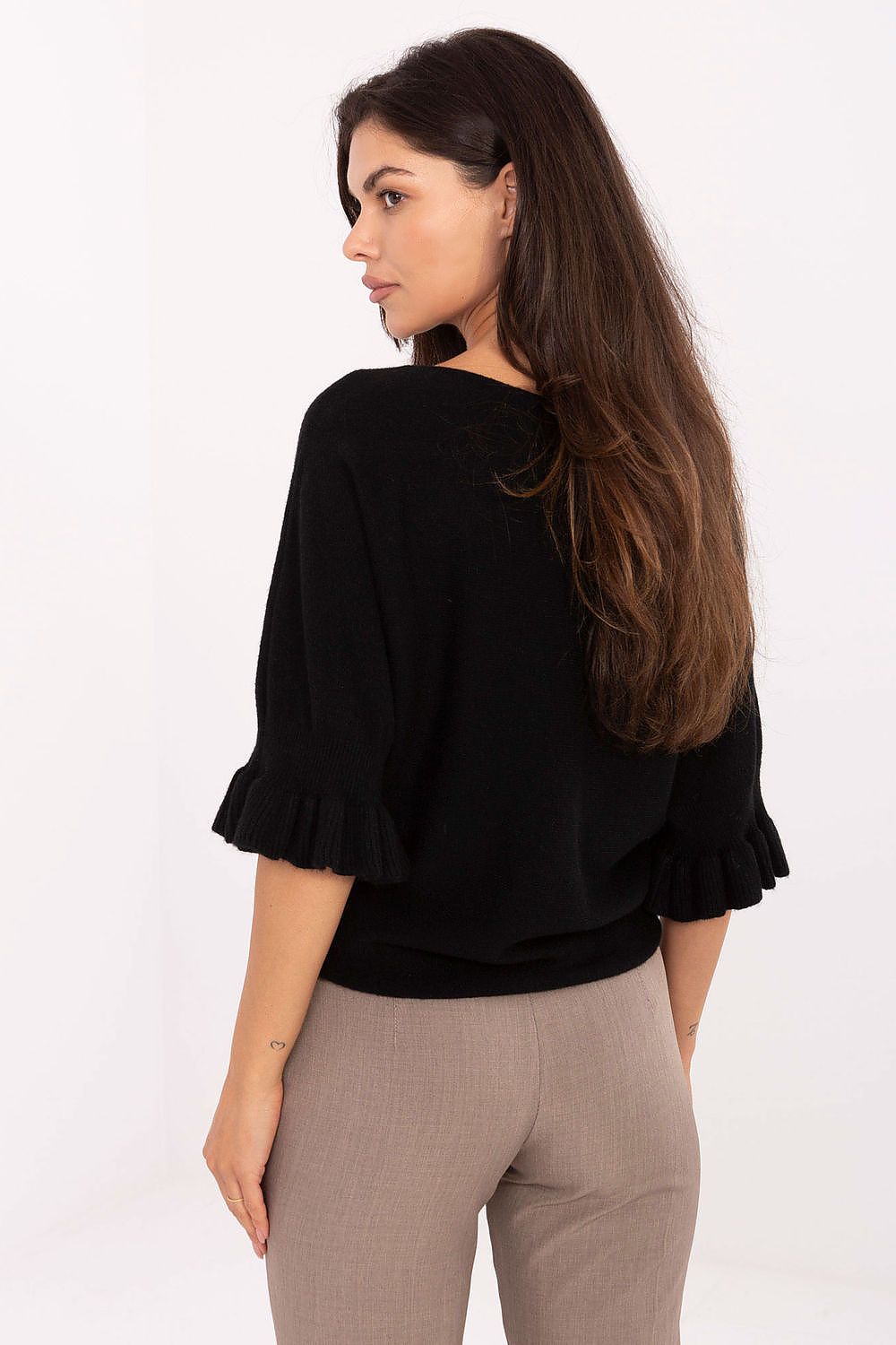 Oppdag vårt utvalg av stilfulle  Genser Italia Moda til dame i ulike størrelser og kvalitetsmaterialer – perfekte til jobb; fritid og alle dager. Rask levering og gode priser hos MS Stylehaven. se mer!