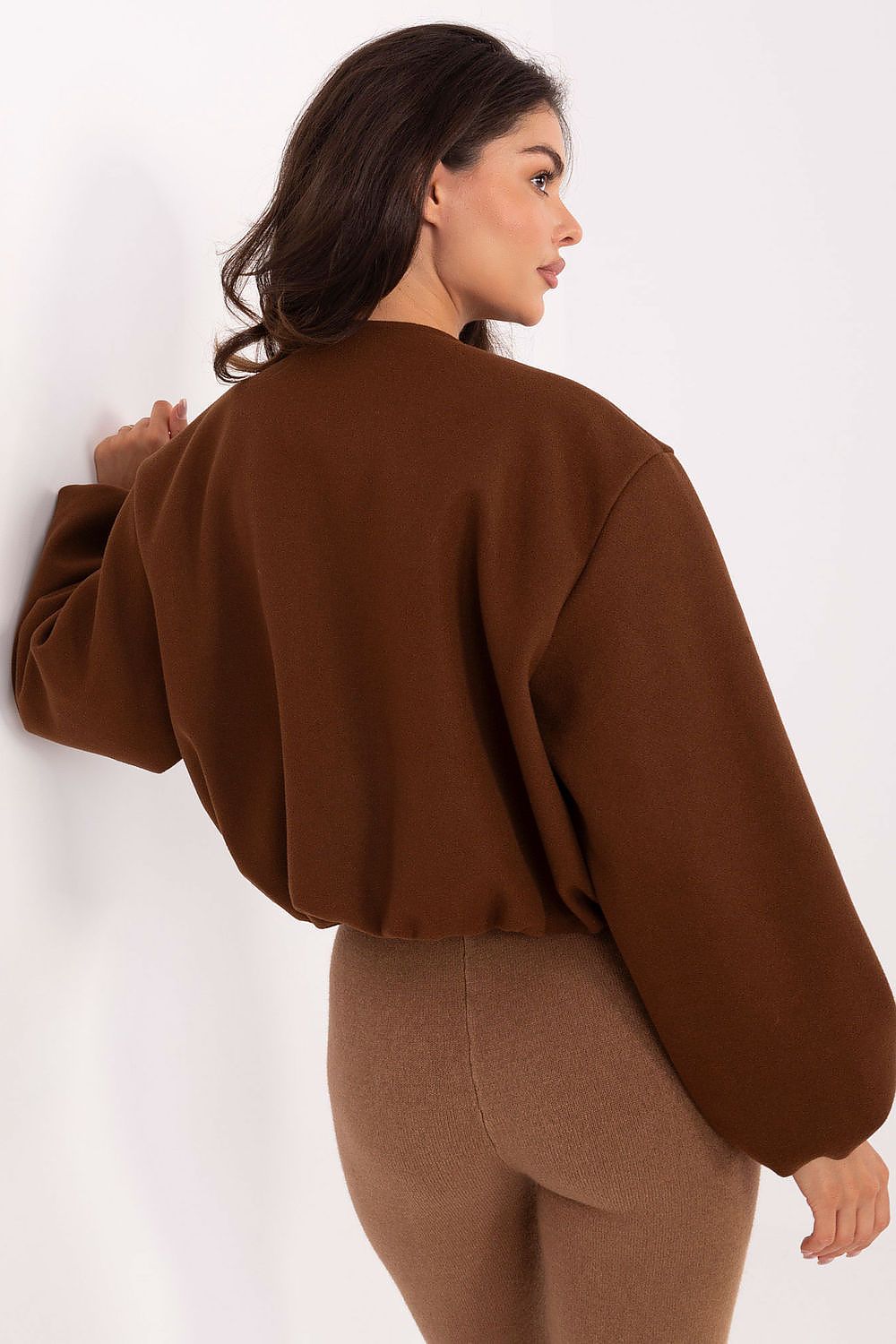 Oppdag vårt utvalg av stilfulle Brun 2 Jakke Rue Paris til dame i ulike størrelser og kvalitetsmaterialer – perfekte til jobb, fritid og alle dager. Rask levering og gode priser hos MS Stylehaven. se mer!