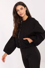 Oppdag vårt utvalg av stilfulle  Jakke Rue Paris til dame i ulike størrelser og kvalitetsmaterialer – perfekte til jobb, fritid og alle dager. Rask levering og gode priser hos MS Stylehaven. se mer!