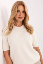 Oppdag vårt utvalg av stilfulle Beige Kortermet genser FP til dame i ulike størrelser og kvalitetsmaterialer – perfekte til jobb; fritid og alle dager. Rask levering og gode priser hos MS Stylehaven. se mer!