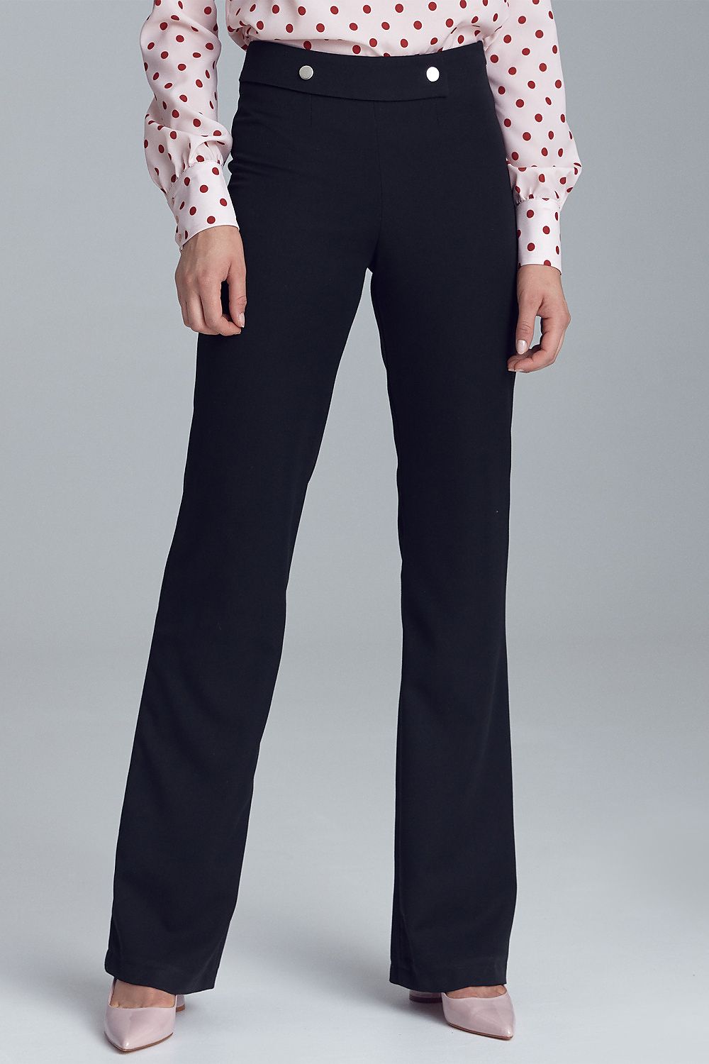  Women trousers model 216901 Nife 