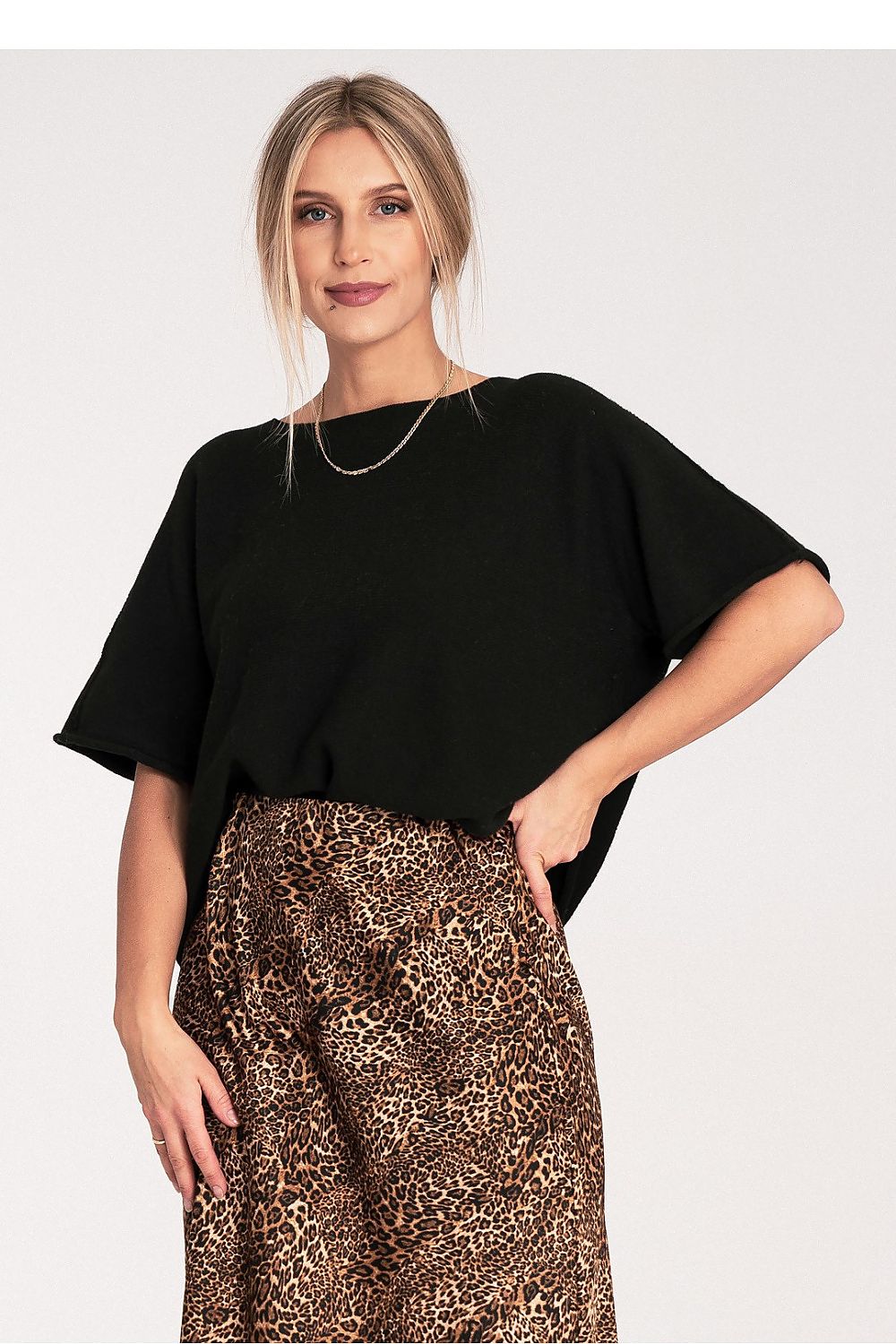 Oppdag vårt utvalg av stilfulle Svart Flaggermusstil bluse - Figl til dame i ulike størrelser og kvalitetsmaterialer – perfekte til jobb; fritid og alle dager. Rask levering og gode priser hos MS Stylehaven. se mer!