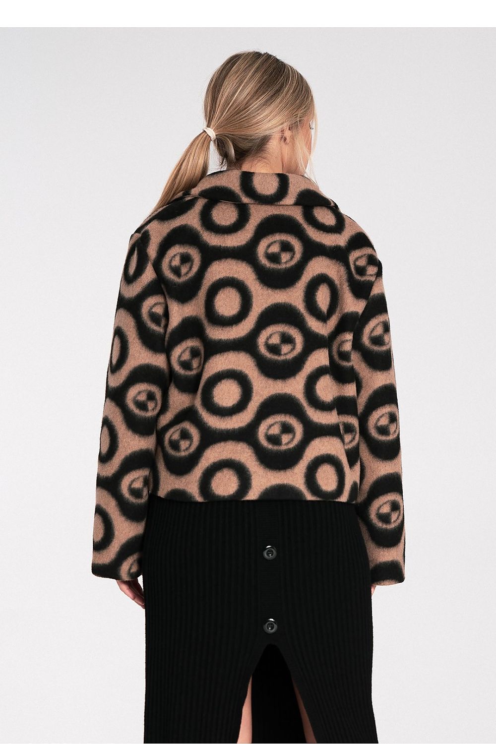 Oppdag vårt utvalg av stilfulle  Jakke - Figl til dame i ulike størrelser og kvalitetsmaterialer – perfekte til jobb; fritid og alle dager. Rask levering og gode priser hos MS Stylehaven. se mer!