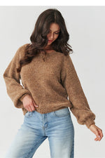 Oppdag vårt utvalg av stilfulle Beige Jumper Makadamia til dame i ulike størrelser og kvalitetsmaterialer – perfekte til jobb; fritid og alle dager. Rask levering og gode priser hos MS Stylehaven. se mer!