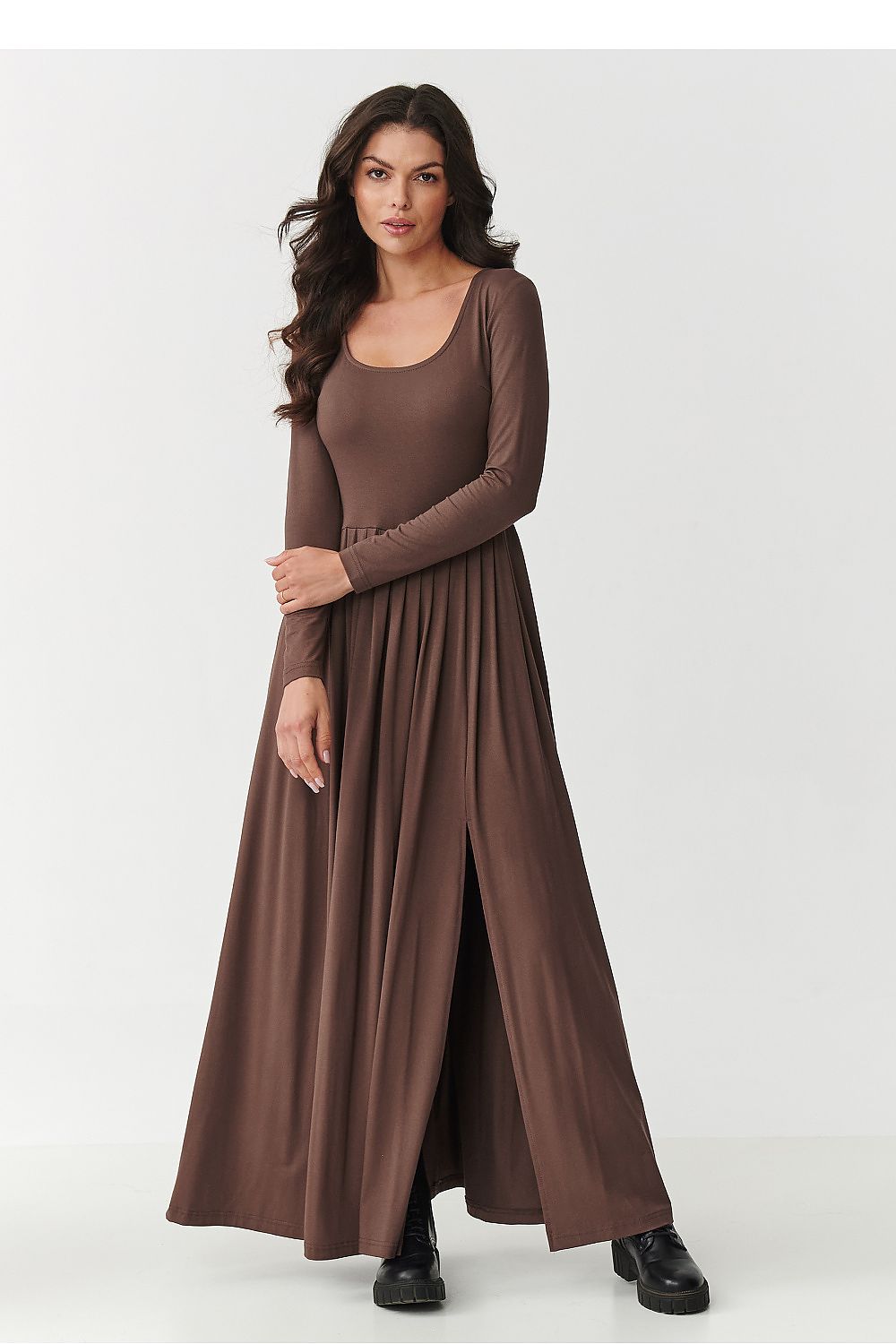 Oppdag vårt utvalg av stilfulle Grå Dagkjole Makadamia til dame i ulike størrelser og kvalitetsmaterialer – perfekte til jobb, fritid og alle dager. Rask levering og gode priser hos MS Stylehaven. se mer!