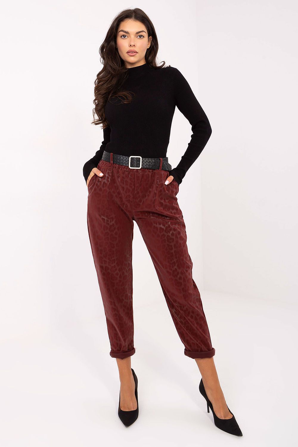  Women trousers model 218447 Italy Moda 