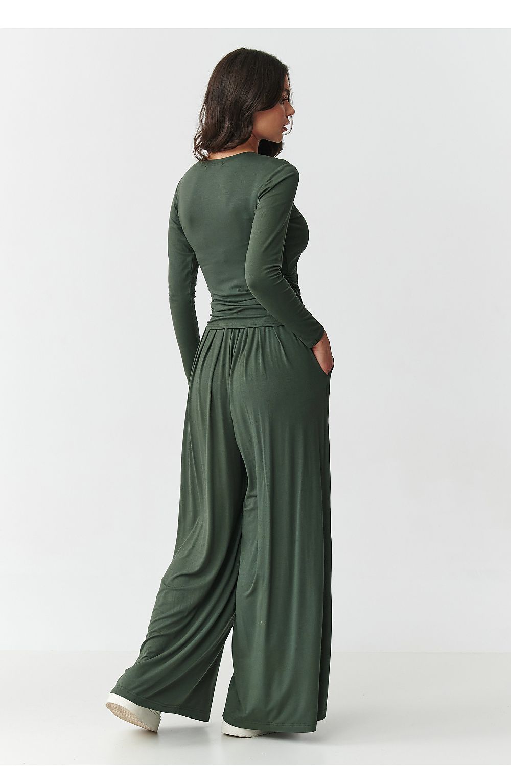 Oppdag vårt utvalg av stilfulle Brun Sett Makadamia til dame i ulike størrelser og kvalitetsmaterialer - perfekte til jobb, fritid og alle dager. Rask levering og gode priser hos MS Stylehaven. se mer!