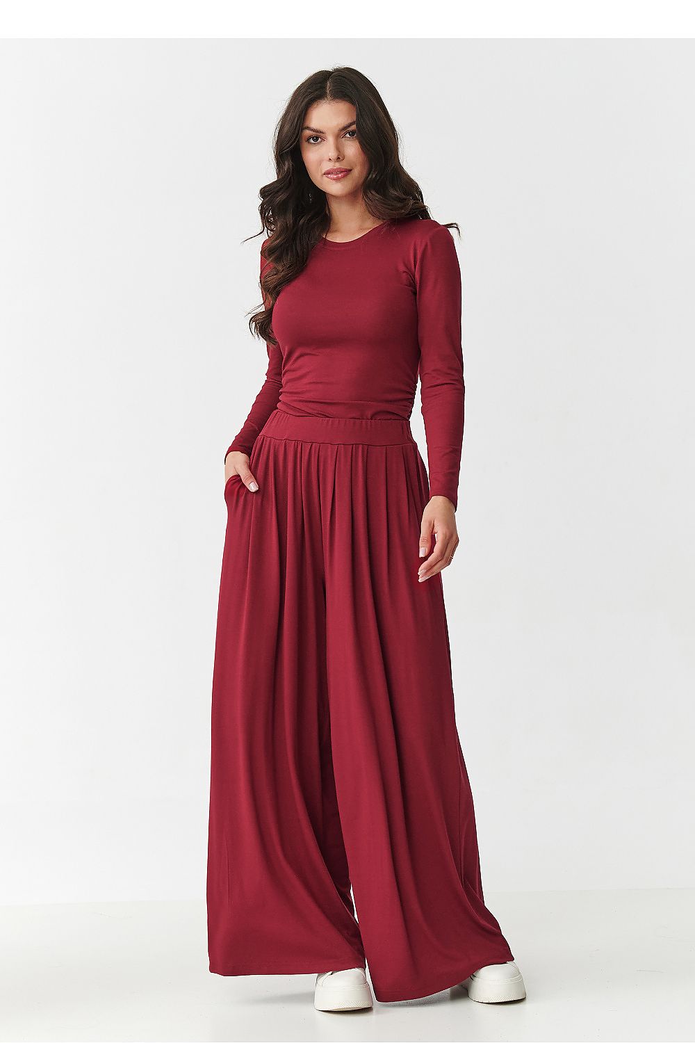 Oppdag vårt utvalg av stilfulle Grønn Sett Makadamia til dame i ulike størrelser og kvalitetsmaterialer - perfekte til jobb, fritid og alle dager. Rask levering og gode priser hos MS Stylehaven. se mer!