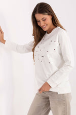 Oppdag vårt utvalg av stilfulle  Genser - Relevans til dame i ulike størrelser og kvalitetsmaterialer – perfekte til jobb; fritid og alle dager. Rask levering og gode priser hos MS Stylehaven. se mer!