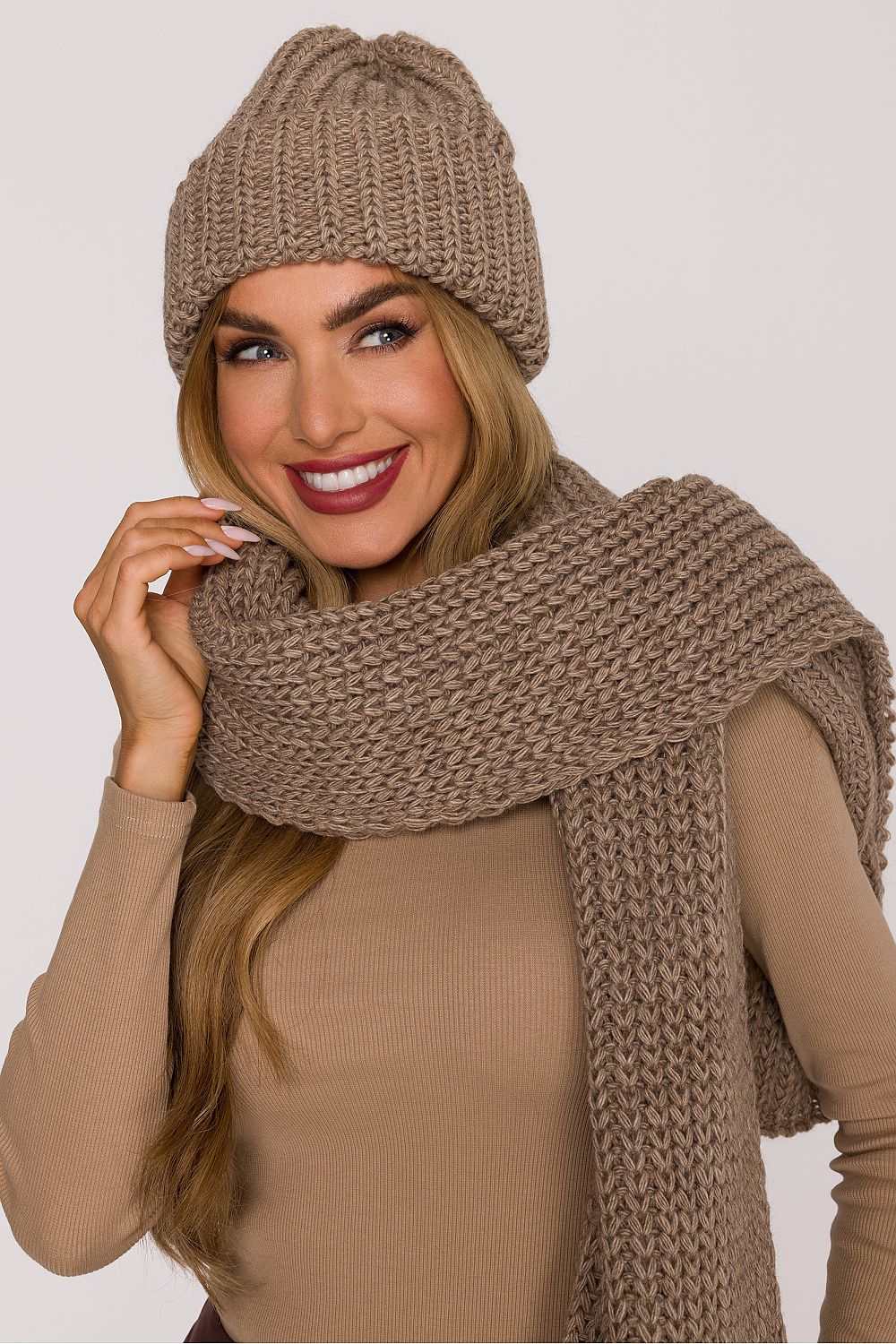 Oppdag vårt utvalg av stilfulle  Sjal Moe til dame i ulike størrelser og kvalitetsmaterialer , perfekte til jobb; fritid og alle dager. Rask levering og gode priser hos MS Stylehaven. se mer!