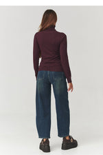 Oppdag vårt utvalg av stilfulle  Makadamia-høyhalskrage til dame i ulike størrelser og kvalitetsmaterialer – perfekte til jobb; fritid og alle dager. Rask levering og gode priser hos MS Stylehaven. se mer!